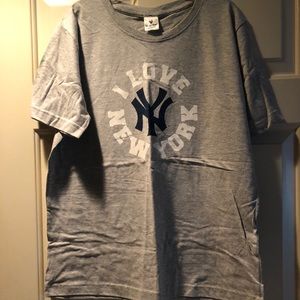 New York Yankees Tee **NWT